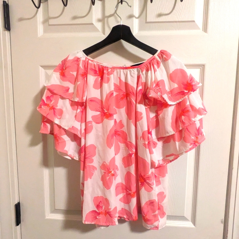 NEW Floral Short Sleeve Shirt